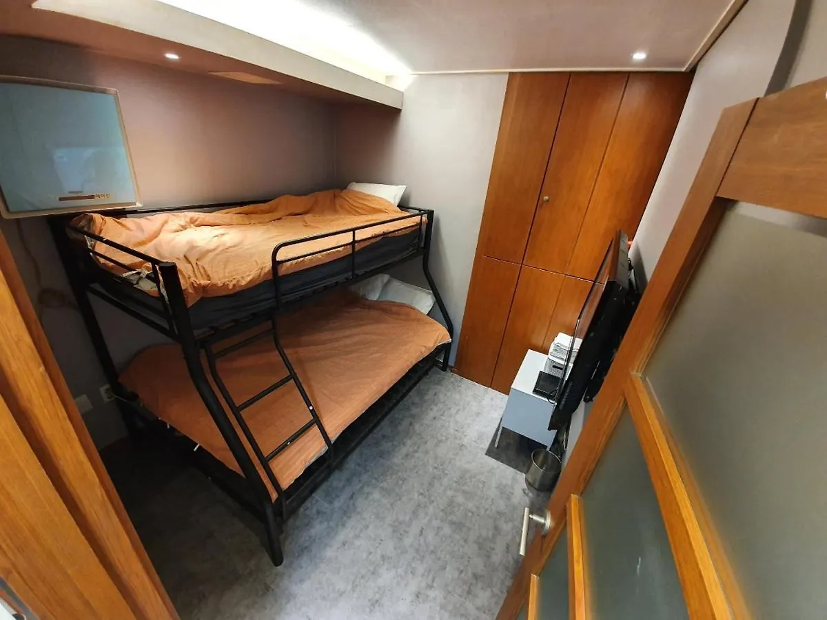 Hostel Dalgona Guesthouse Seoul South Korea